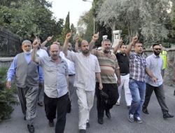 Öldürülen Çeçenlerden İkisi Toprağa Verildi