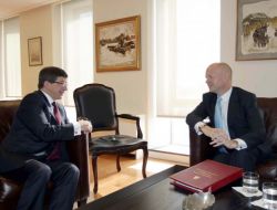 Davutoğlu, İngiliz Meslektaşı Hague İle Görüştü