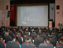 Karatekin Üniversitesi'nden Yeni Öğrencilere Oryantasyon Programı