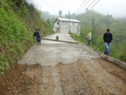 Rize’de 20 Köyün Yol Betonlama Çalışmaları Tamamlandı