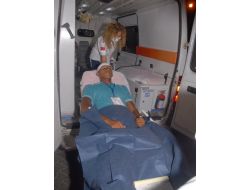 İzmir'e Getirilen Yaralı Libya'lılar Başbakan Erdoğan’a Teşekkür Etti