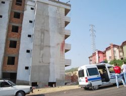 İnşaattan Düşen 2 İşçi Hayatını Kaybetti