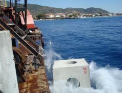 Bakan Eker Yapay Resif Projesi İçin Edremit Körfezi'ne Geliyor