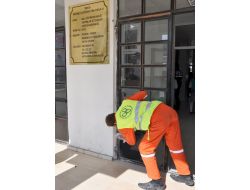 Yakutiye Belediyesi, Okul Ve Camileri Temizliyor