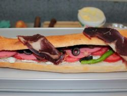 Türk Usulü ‘ekmek Arası Kahvaltı’ Hamburgere Rakip Oldu