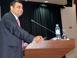 Laçiner: İngilizcesiz Diploma İşe Yaramaz