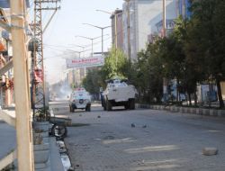 Terör Örgütü Yandaşları Tehditle Kepenk Kapattırdı