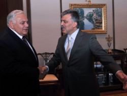 GÜL, ASADOV'U KABUL ETTİ!