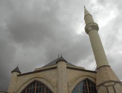 Hoca Ahmet Yesevi Camii İbadete Açıldı