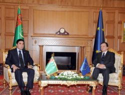 Barroso’dan Berdimuhamedov’a Davet