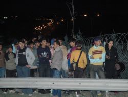 Mültecileri Edirne Diye Küçükçekmece Tem’de Bıraktılar