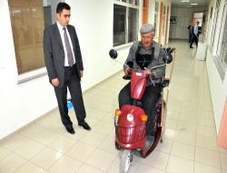 Belediye, Engelli Vatandaşa Akülü Araç Hediye Etti