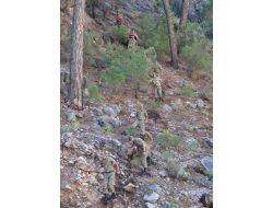 Komandolar 4 Gündür Bulunamayan Emrah’ı Arıyor