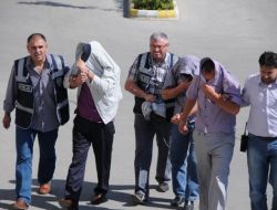 Kendilerini Polis Olarak Tanıtan Şahıslar Üniversite Öğrencilerini Hedef Seçti