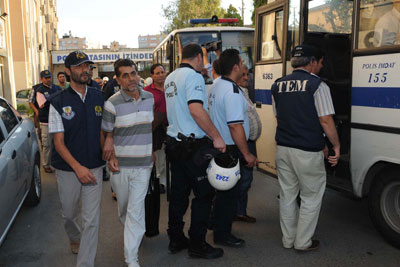 İzmir'de KCK operasyonu