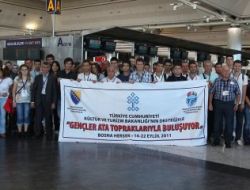 Türkiye'deki Boşnak Gençler Ata Topraklarıyla Buluştu