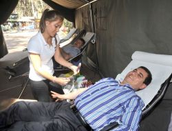 Başkan Tütüncü, Kent Ormanı'nda Kan Bağışı Yaptı