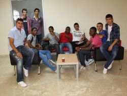 41 Ülkeden 225 Öğrenci Zirve'de Eğitim Görecek