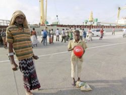 Kimse Yok Mu Derneğinin İlk Yardım Gemisi Somali’ye Ulaştı