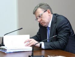 "Petrol Varil Fiyatları 60 Dolara Geriler"