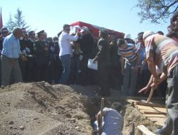 Şehit Er Adem Yoruk'un Babasi İlyas Yörük