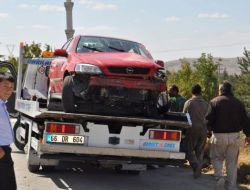 Otomobil Mezarlığa Uçtu, Sürücü Yaralandı