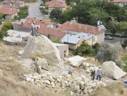 Kadı Kalesi'ndeki Kaya Kütlelelerinin Islahı