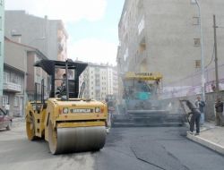 İsmetpaşa Caddesi'nin Asfaltı Yenilendi