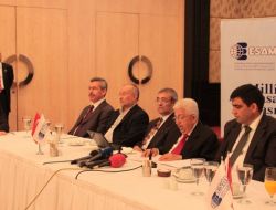 Esam Genel Başkanı Recai Kutan