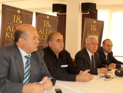 “kadir İnanır’ın Omuzuna Konan Böcek De Şehrin Tanıtımına Destek Sağladı”