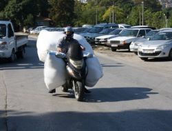 Pikap Değil, Motosiklet