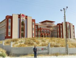 Müteahhit Firma İflas Edince, Milyon Liralık Okul İnşaatı Yarım Kaldı