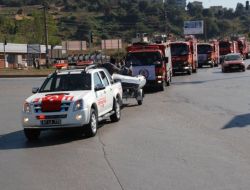 İtfaiyeciler Önce Tatbikat, Sonra Şehir Turu Yaptı