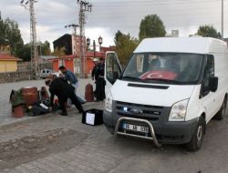 Kars'ta Şüpheli Çanta Paniği