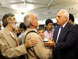 İstanbullu Hacı Adayları Dualarla Uğurlandı