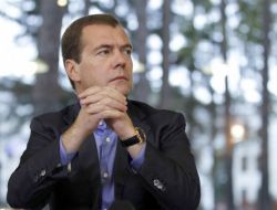 Medvedev: Putin Daha Güçlü Olduğu İçin Aday Olmadım