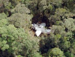 Endonezya’da Uçak Kazası: 18 Kişi Hala Kayıp