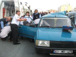 Of Sahil Yolunda Kaza: 4 Kişi Yaralandı