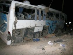 Yolcu Otobüsü Devrildi: 2 Ölü