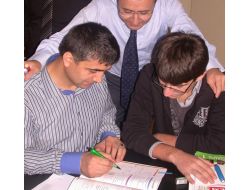 Uzmanlar, Çocukların Başarısı İçin Aileleri Uyarıyor