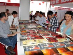 2. Konyaaltı Kitap Fuarı Kapılarını Ziyaretçilere Açtı