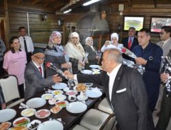 Vali Şentürk: Türk Toplumunu Avrupa’dan Ayıran En Büyük Özellik Gelenekleridir