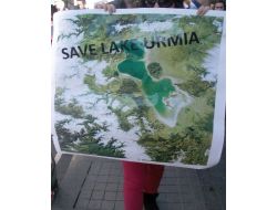 Türkiye’de Yaşayan İran Azerileri, Urmu Gölü’nün Kurtarılması İçin Eylem Yaptı