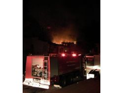 Ulus'taki Ahşap Binalar Tek Tek Kül Oluyor