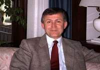 Ahmet Taner Kışlalı  rahmetle anılıyor..