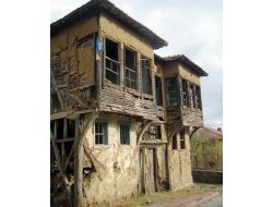 Tarihi Evler Büyükşehir’in Desteği İle Yaşatılıyor