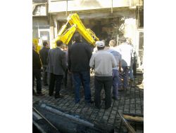 Boya Dükkanında Çıkan Yangın Korkuttu