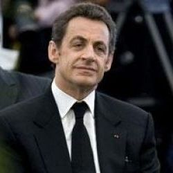 Sarkozy'den İtiraf: Pilim Bitti!