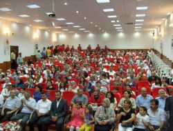 Anne Ve Babalara Aile İçi İletişim Semineri Verildi