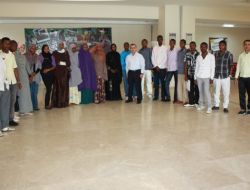 Zirve’de Somalili 15 Öğrenci Okuyacak